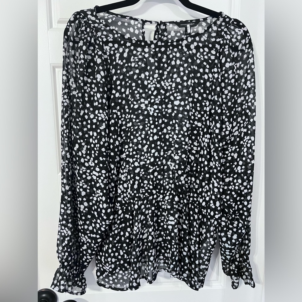 BANANA REPUBLIC Black with white spots long sleeve blouse, back tie closure